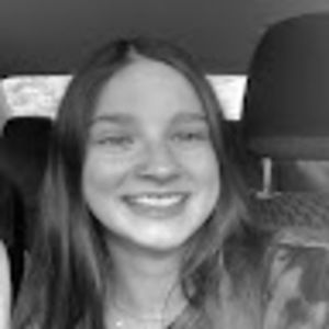 Meet your Posher, Ava